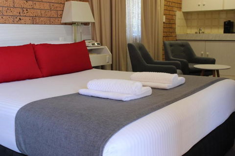 Golden Harvest Motor Inn Moree - Accommodation China 4