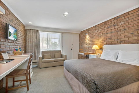 Golden Square Motor Inn - Accommodation Asia 1