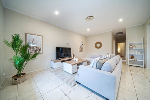 Gone Coastal Grange - Accommodation Asia 1