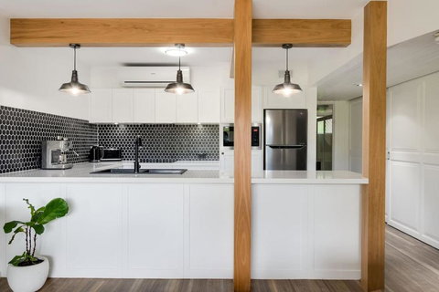 Good Vibrations - Accommodation Asia 4