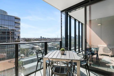 Gorgeous 3BR Apt W Stunning Bay Views And 2 Car Park - Accommodation Asia 1