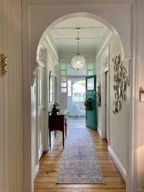 Gorgeous Arthouse Queenslander In Ipswich - Accommodation Asia 0