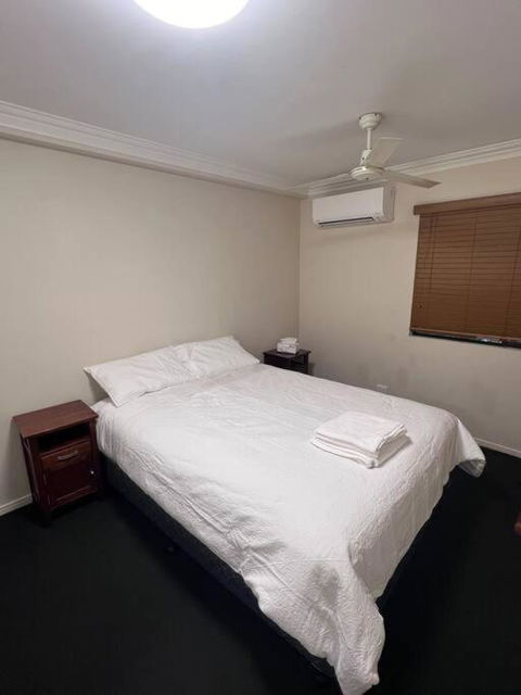 Fully Furnished Modern Unit In Centre Of City - Accommodation Guide 3