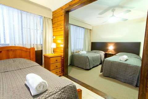 Harvest Lodge Motel - Gunnedah - Accommodation Guide 2