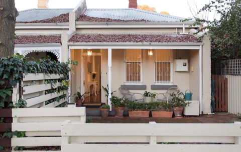 Gorgeous Subiaco Cottage - Accommodation Asia 0