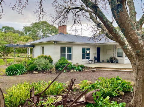 Grace In The Grampians - Accommodation Guide 3