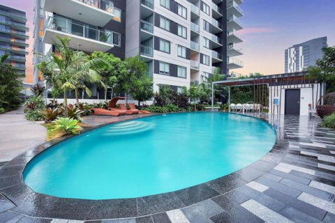 Great Location 2BR Apt Pool Carpark At South BNE - Accommodation Asia 0