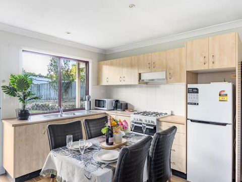 Great Value Stylish 2BR Granny Flat Heritage Park - Accommodation Asia 4
