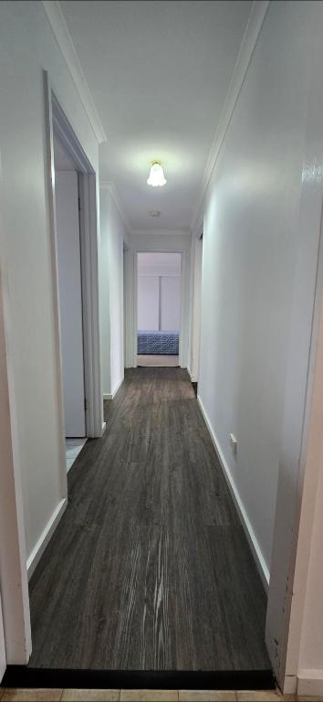 Ground Floor Close To Beach 2 B Apartment Cbd - Accommodation Asia 1