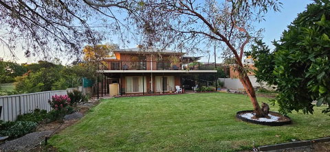 Gungurru - Accommodation Asia 2