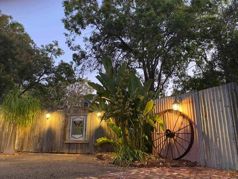 Gypsy Van Tiny House With Unique Outdoor Bathroom, WIFI & Firepit - Accommodation Asia 1