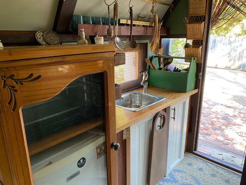 Gypsy Van Tiny House With Unique Outdoor Bathroom, WIFI & Firepit - Accommodation Asia 4