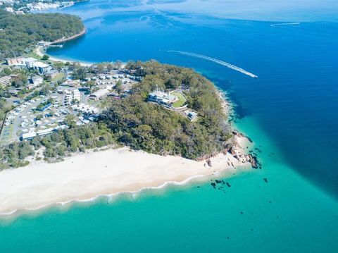Halifax Holiday Park - Accommodation Asia 3