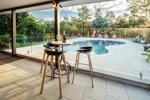 Grove Hinterland Retreat - 15 Mins To Beach - Accommodation Asia 2