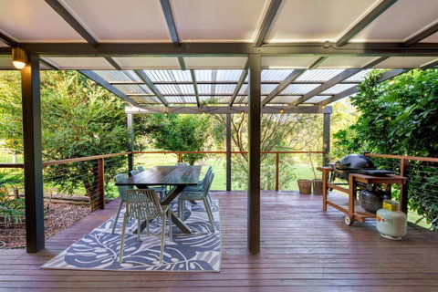 Grove Hinterland Retreat - 15 Mins To Beach - Accommodation Asia 3