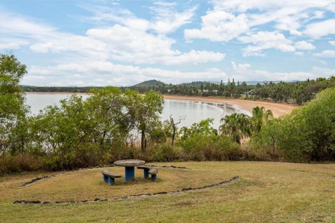 Grasstree Beach Shacks - Accommodation Asia 4