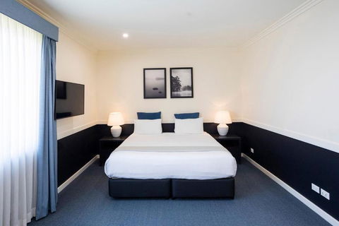 Hawkesbury Race Club Motel - Accommodation Guide 0
