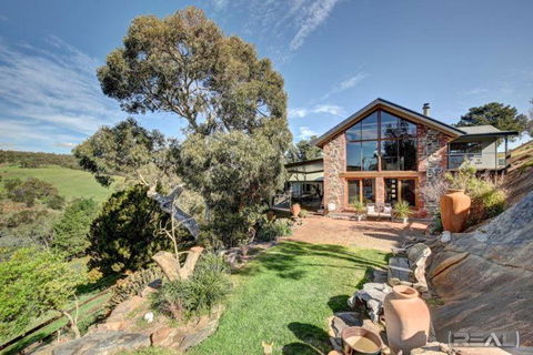 HighRoost Bed & Breakfast Accomodation - Rural Escape - Accommodation Asia 0