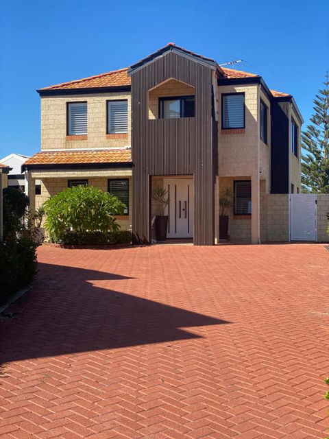 Hillarys Sea-View Panoramic Living - Accommodation Asia 0