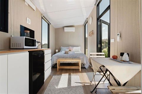 Hillside Hideout By Tiny Away - Accommodation Asia 3