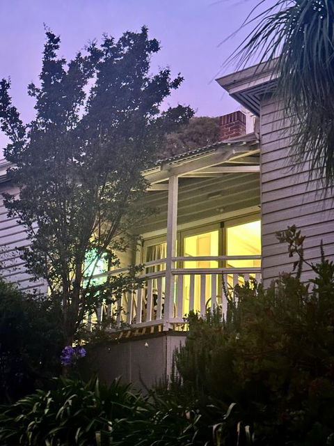 Hilltop Cottage - Accommodation China 2