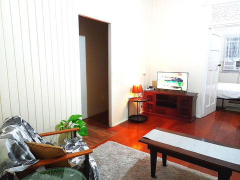 Home At The Beach In Ingham - Accommodation Guide 1