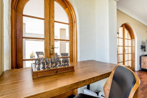 Inner City Pad Indooroopilly - Accommodation China 1