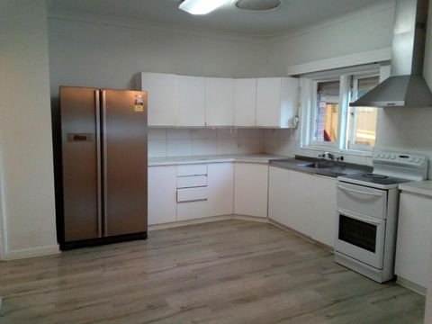 Homestay Upon Kenwick Station - Accommodation Asia 0