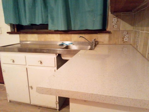 Homestay Upon Kenwick Station - Accommodation Asia 2