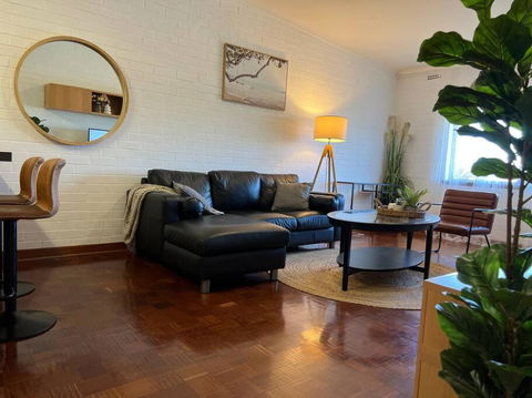 Humble & Cosy, In The Heart Of East Vic Park - Accommodation Asia 0