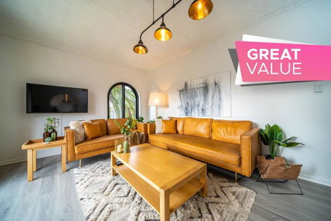 Indulge At Glenelg North - Accommodation Guide 0