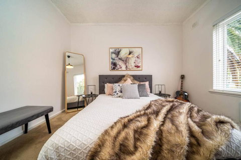 Indulge At Glenelg North - Accommodation Guide 1