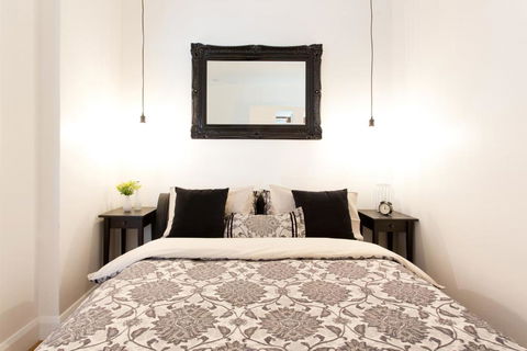 Industrial Central Apartment - Shop 8 - Accommodation Asia 0