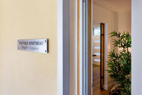 Industrial Central Apartment - Shop 8 - Accommodation Asia 2