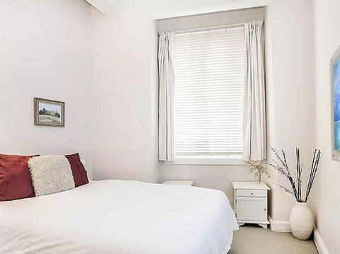 Inner City 2 Bedroom Apartment Self Catering - Accommodation Asia 2