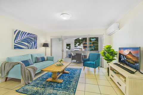 Inner-City 2-Bed With Balcony & Undercover Parking - Accommodation Asia 0