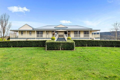 IRONBARK FARM Farmhouse On 52 Acres In The Scenic Yarra Valley - Accommodation China 0