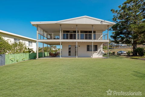 Island Pines - Accommodation Guide 0