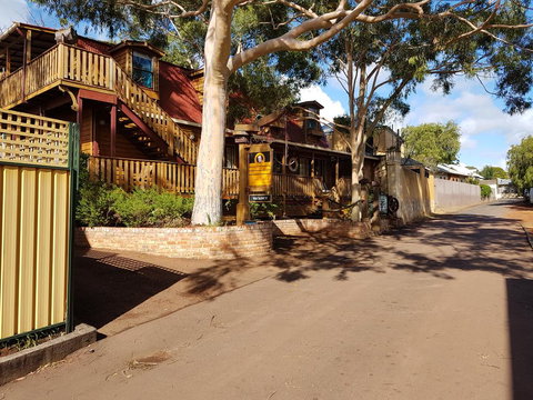 Admiral Stirling Inn - Accommodation Asia 3