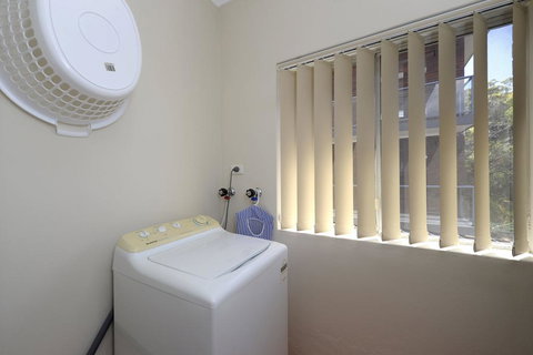 Adriana, 6/83-85 Ronald Avenue - Accommodation Asia 0