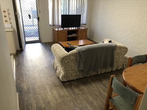 Affordable Comfortable Inglewood Apartment+Pool - Accommodation Asia 1