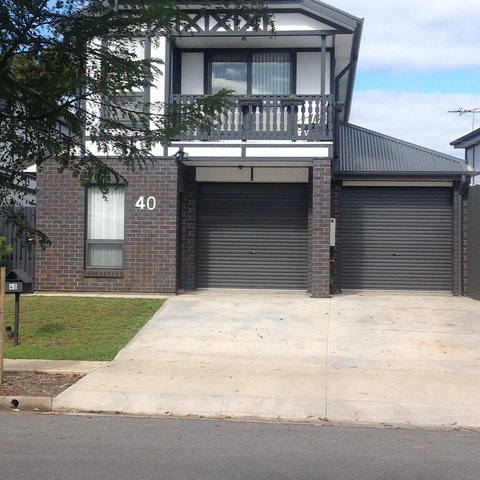 Agathas At Seacombe Gardens - Accommodation Asia 3