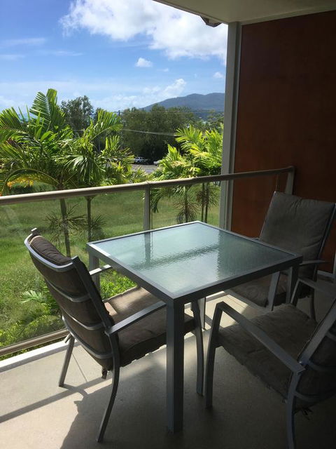 Airlie Central Apartments - Accommodation Asia 1