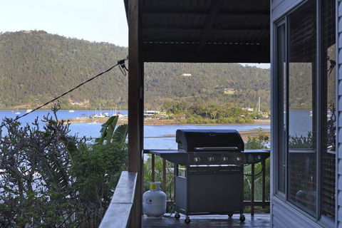 Airlie Getaway - Airlie Beach - Accommodation Asia 1