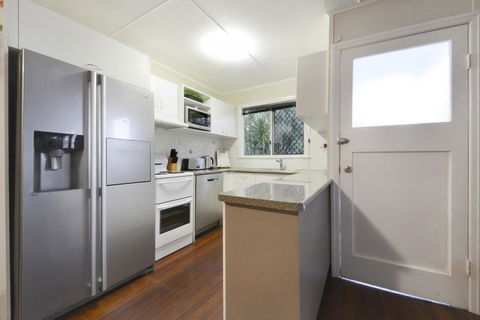 Airlie Getaway - Airlie Beach - Accommodation Asia 2