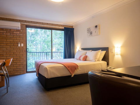 Airport Admiralty Motel - Accommodation Asia 3