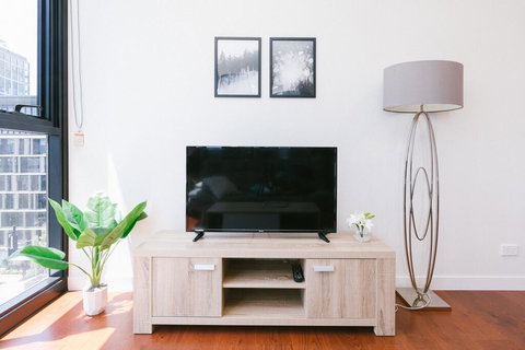 AirTrip Apartment II On Cordelia Street - Accommodation Asia 1