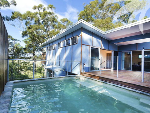 Akama - Accommodation Asia 2