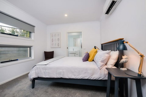 Albury Yalandra Apartment 1 - Accommodation Asia 3