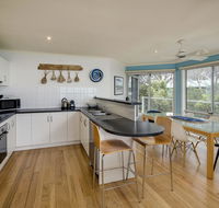 Alchemy on Island Beach - Accommodation Asia